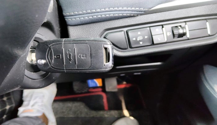 2022 MG HECTOR SHINE 1.5 PETROL TURBO MT, Petrol, Manual, 33,909 km, interior