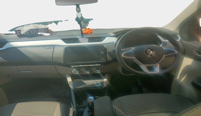 2024 Renault TRIBER RXZ AMT, Petrol, Automatic, 4,863 km, interior