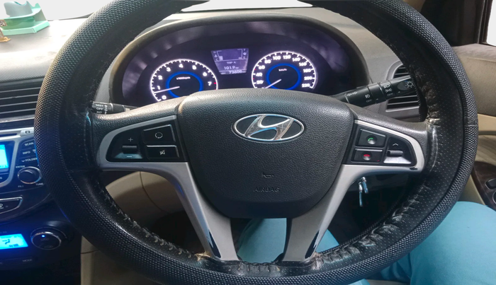 2011 Hyundai Verna FLUIDIC 1.6 VTVT SX, Petrol, Manual, 73,647 km, interior