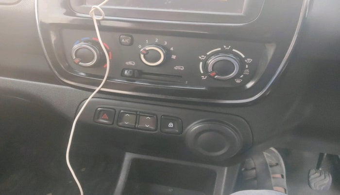 2018 Renault Kwid RXT 1.0 (O), Petrol, Manual, 73,321 km, interior