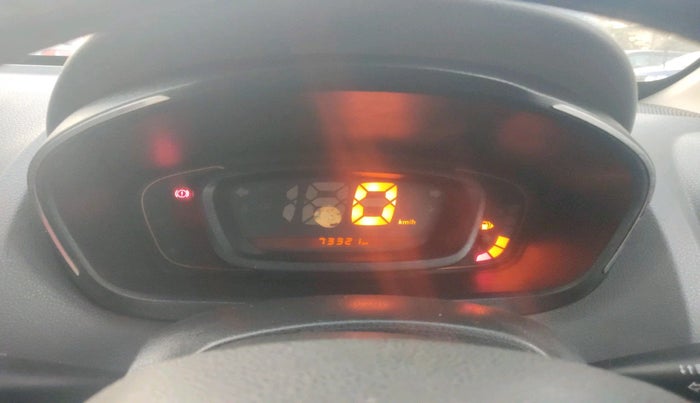 2018 Renault Kwid RXT 1.0 (O), Petrol, Manual, 73,321 km, interior