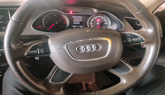 2014 Audi A4 35 TDI S LINE, Diesel, Automatic, 1,11,003 km, interior