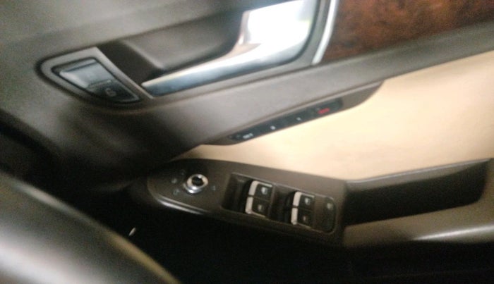 2014 Audi A4 35 TDI S LINE, Diesel, Automatic, 1,11,003 km, interior