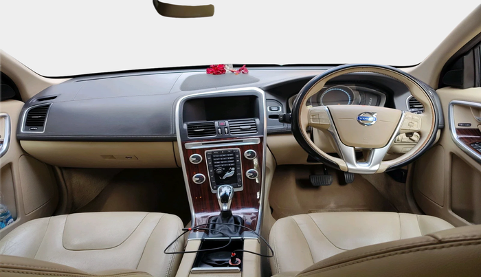 2015 Volvo XC 60 D5 SUMMUM, Diesel, Automatic, 1,20,719 km, interior
