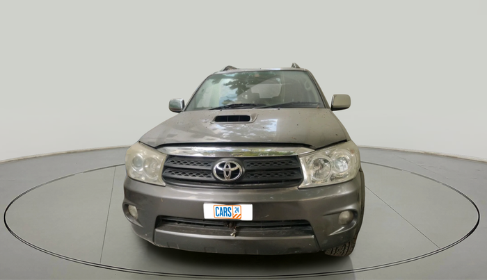 2010 Toyota Fortuner 3.0 4X4 MT, Diesel, Manual, 2,28,330 km, exterior