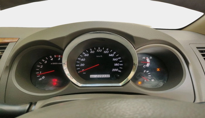 2010 Toyota Fortuner 3.0 4X4 MT, Diesel, Manual, 2,28,330 km, interior