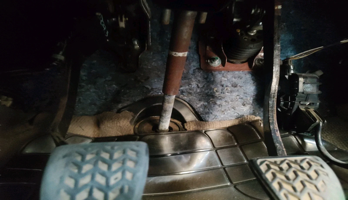 2010 Toyota Fortuner 3.0 4X4 MT, Diesel, Manual, 2,28,330 km, interior