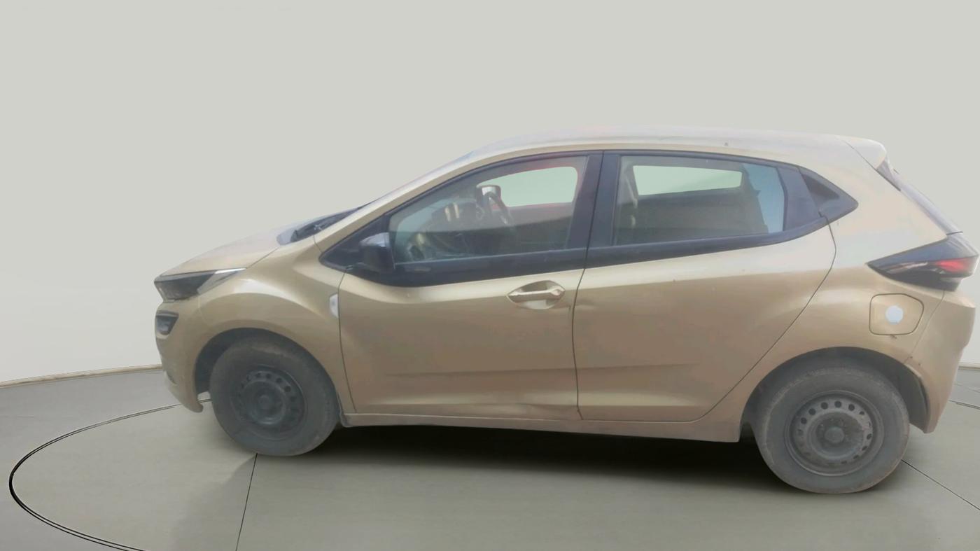 2020 Tata ALTROZ XE PETROL, Petrol, Manual, 1,20,595 km, exterior