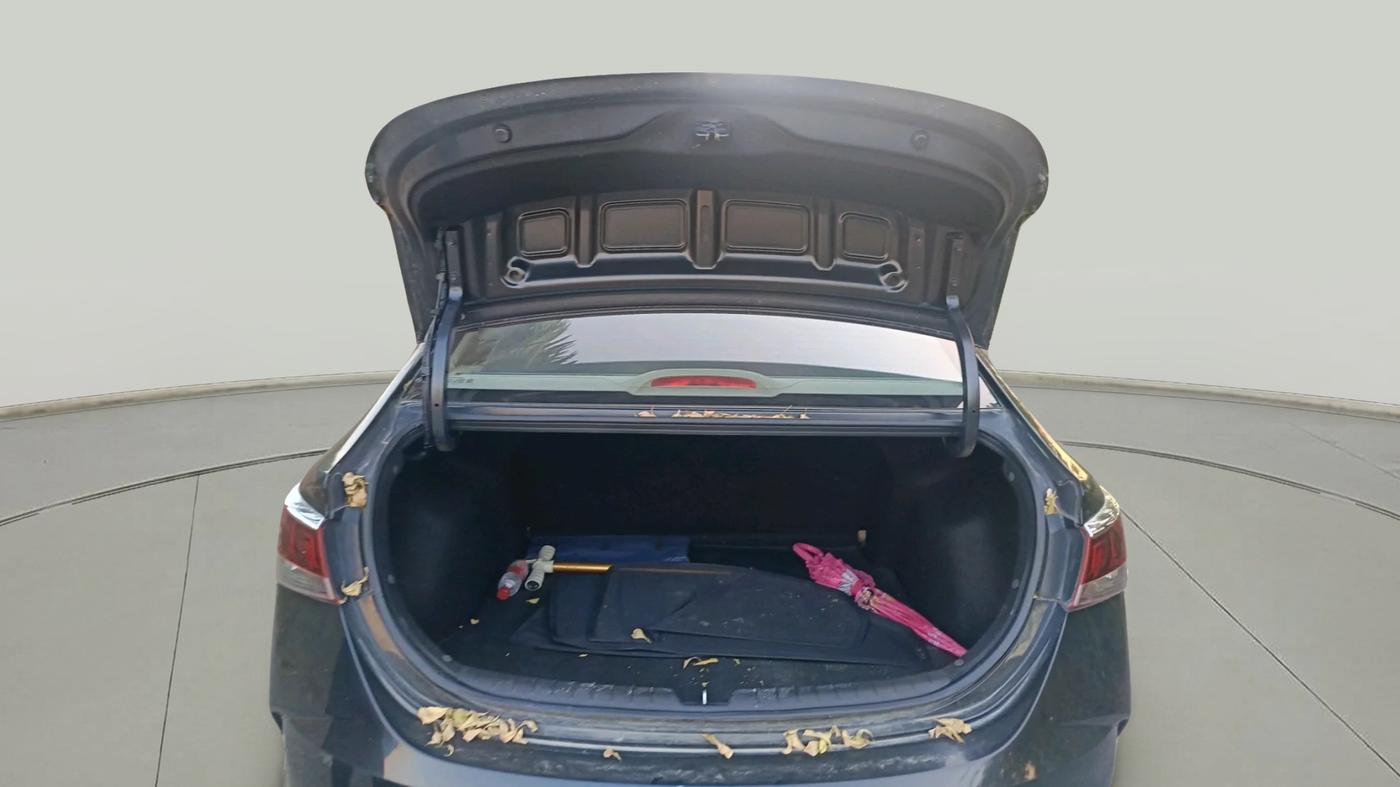 2022 Hyundai Verna SX 1.5 VTVT, Petrol, Manual, 39,119 km, exterior