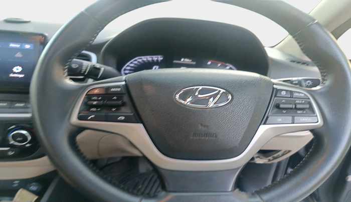2022 Hyundai Verna SX 1.5 VTVT, Petrol, Manual, 39,119 km, interior
