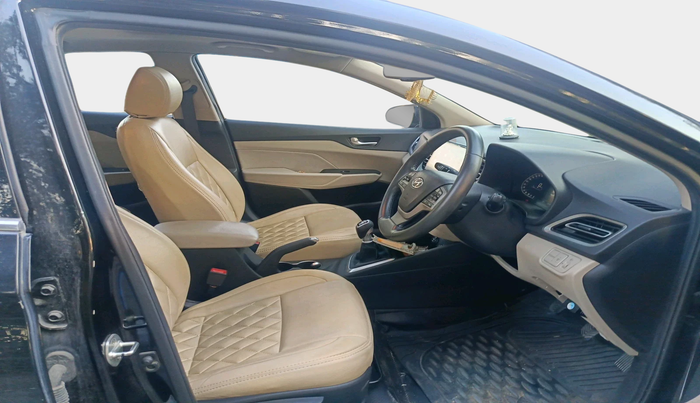 2022 Hyundai Verna SX 1.5 VTVT, Petrol, Manual, 39,119 km, interior