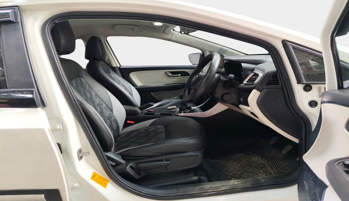 2022 Tata ALTROZ XZ PETROL, Petrol, Manual, 47,233 km, interior