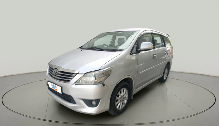 2013 Toyota Innova 2.5 VX 8 STR, Diesel, Manual, 6,19,606 km, exterior