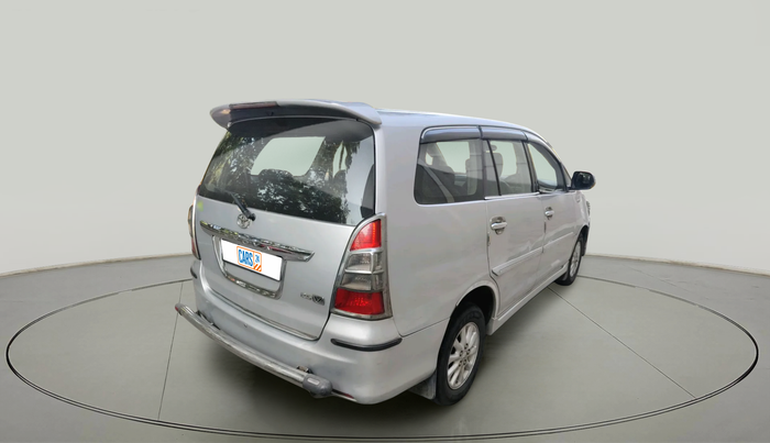 2013 Toyota Innova 2.5 VX 8 STR, Diesel, Manual, 6,19,606 km, exterior