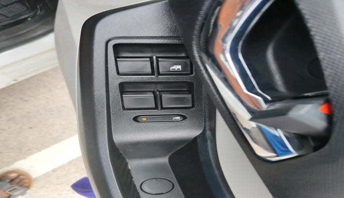 2022 Tata Tiago XZ PLUS DUAL TONE PETROL, Petrol, Manual, 28,736 km, interior