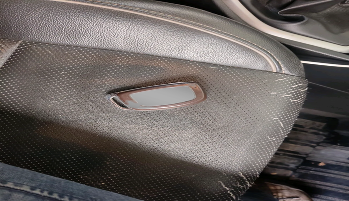 2017 Hyundai Creta SX (O) 1.6 DIESEL, Diesel, Manual, 1,04,311 km, interior