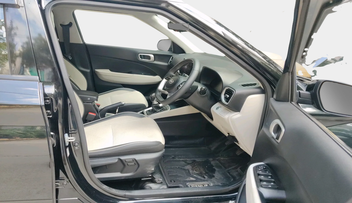 2024 Hyundai VENUE SX (O) MT 1.0 Turbo, Petrol, Manual, 13,146 km, interior