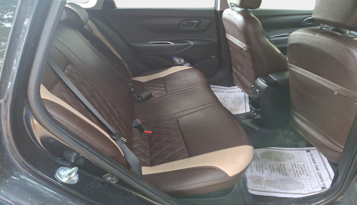 2023 Hyundai NEW I20 ASTA 1.2 MT, Petrol, Manual, 30,553 km, interior