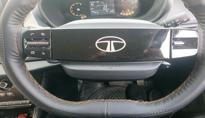 2025 Tata NEXON Smart Plus 1.2 Revotron 6 AMT, Petrol, Automatic, 6,071 km, interior
