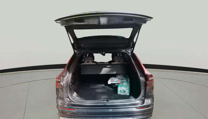 2022 Volvo XC 60 B5 INSCRIPTION, Petrol, Automatic, 1,50,621 km, exterior