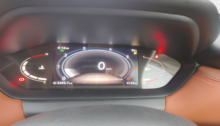 2024 Nissan MAGNITE Tekna Plus HRAO 1.0 Turbo Petrol MT Dual Tone, Petrol, Manual, 4,120 km, interior