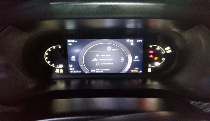 2023 Tata Safari XZA PLUS O RED DARK 6 STR, Diesel, Automatic, 61,373 km, interior