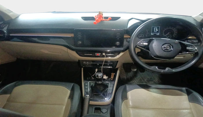 2022 Skoda SLAVIA STYLE 1.0L TSI MT, Petrol, Manual, 68,665 km, interior