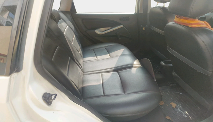 2012 Ford Figo TITANIUM 1.4 DIESEL, Diesel, Manual, 1,08,145 km, interior