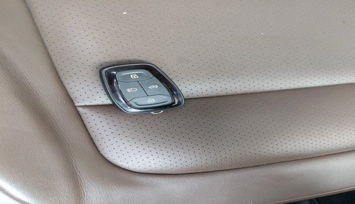 2019 Tata Harrier XZ 2.0L, Diesel, Manual, 1,06,818 km, interior