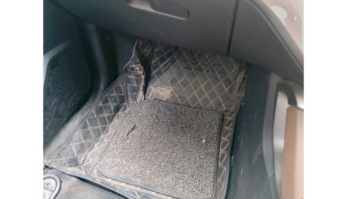 2019 Tata Harrier XZ 2.0L, Diesel, Manual, 1,06,818 km, interior