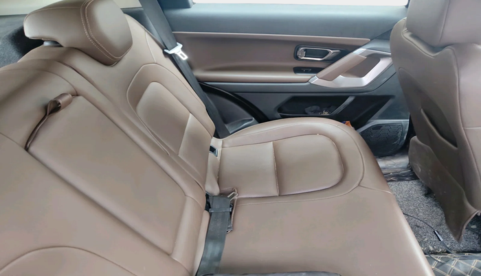 2019 Tata Harrier XZ 2.0L, Diesel, Manual, 1,06,818 km, interior