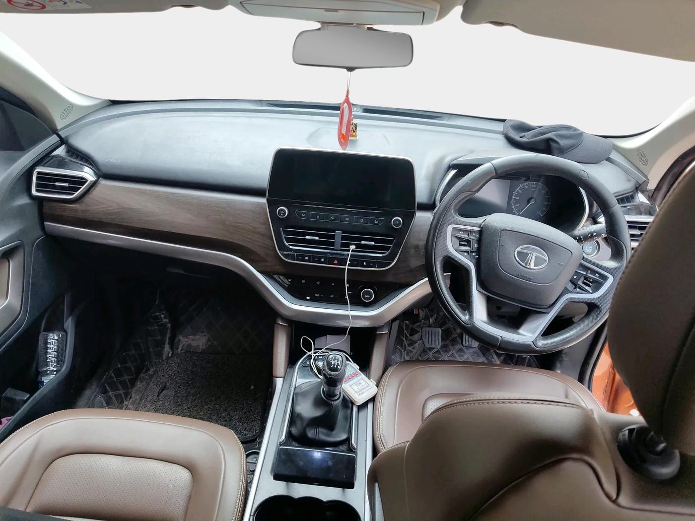2019 Tata Harrier XZ 2.0L, Diesel, Manual, 1,06,818 km, interior
