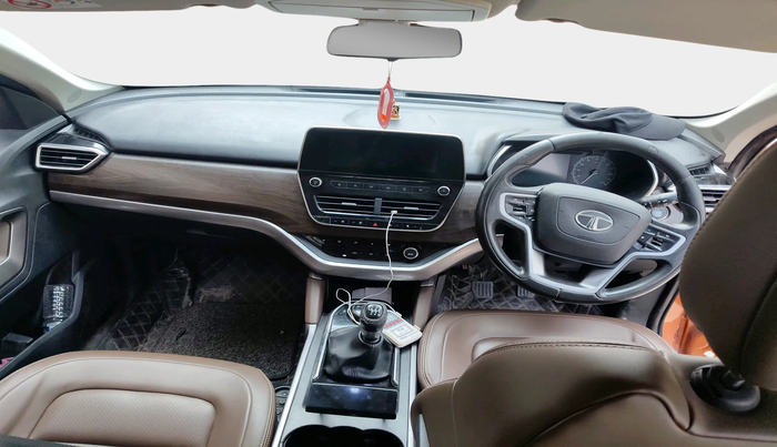 2019 Tata Harrier XZ 2.0L, Diesel, Manual, 1,06,818 km, interior