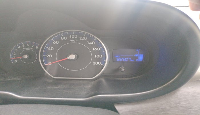 2015 Hyundai i10 SPORTZ 1.1, Petrol, Manual, 66,507 km, interior