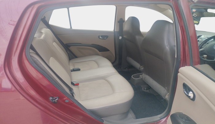 2015 Hyundai i10 SPORTZ 1.1, Petrol, Manual, 66,507 km, interior