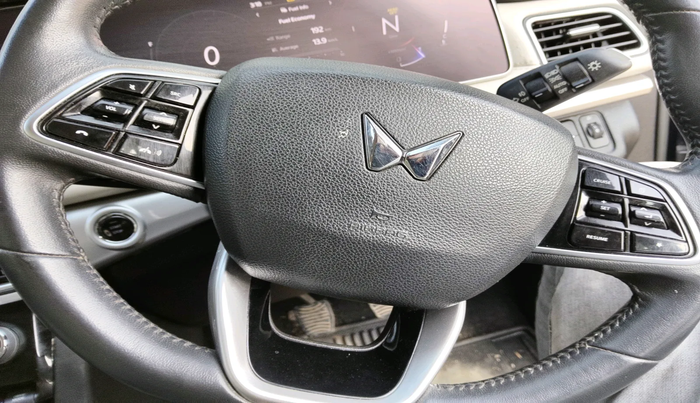 2022 Mahindra XUV700 AX7 Luxury Pack Diesel MT 7 STR, Diesel, Manual, 80,770 km, interior