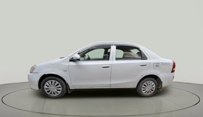 2015 Toyota Etios GD, Diesel, Manual, 3,53,809 km, exterior