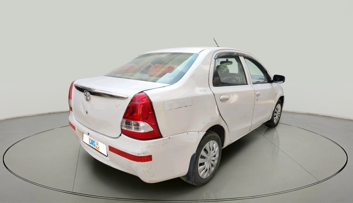 2015 Toyota Etios GD, Diesel, Manual, 3,53,809 km, exterior