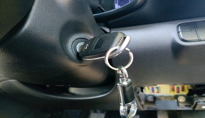 2022 Hyundai VENUE S 1.2, Petrol, Manual, 21,598 km, interior