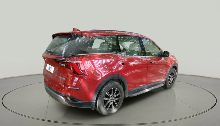 2022 Mahindra XUV700 AX 7 LUXURY P AT 7 STR, Petrol, Automatic, 33,698 km, exterior