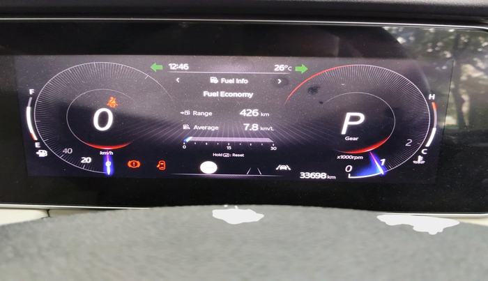 2022 Mahindra XUV700 AX 7 LUXURY P AT 7 STR, Petrol, Automatic, 33,698 km, interior