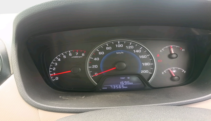 2015 Hyundai Grand i10 SPORTZ 1.2 KAPPA VTVT, Petrol, Manual, 73,565 km, interior