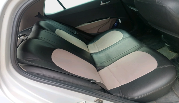 2015 Hyundai Grand i10 SPORTZ 1.2 KAPPA VTVT, Petrol, Manual, 73,565 km, interior