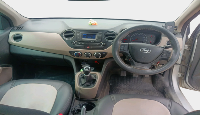 2015 Hyundai Grand i10 SPORTZ 1.2 KAPPA VTVT, Petrol, Manual, 73,565 km, interior