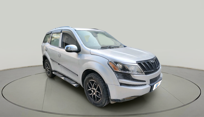 2014 Mahindra XUV500 W4, Diesel, Manual, 1,41,215 km, exterior