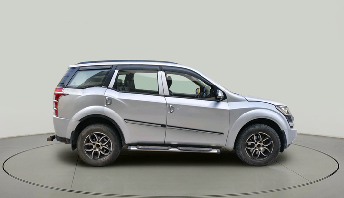 2014 Mahindra XUV500 W4, Diesel, Manual, 1,41,215 km, exterior