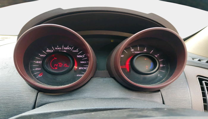 2014 Mahindra XUV500 W4, Diesel, Manual, 1,41,215 km, interior