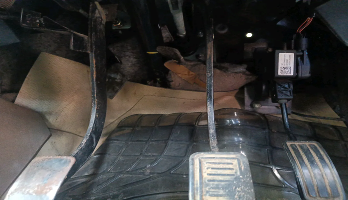 2014 Mahindra Bolero ZLX BS IV, Diesel, Manual, 1,19,217 km, interior