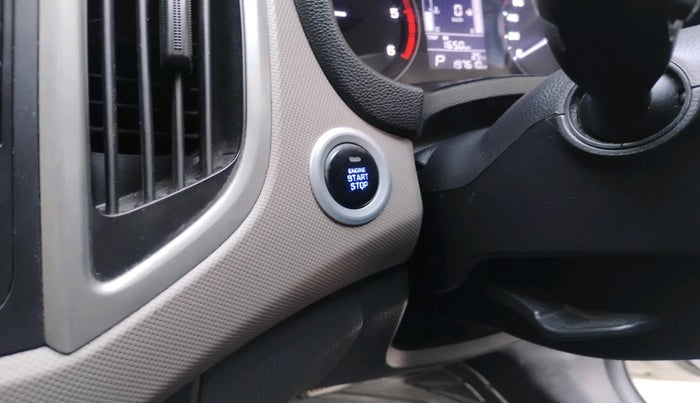 2015 Hyundai Creta SX PLUS AT 1.6 DIESEL, Diesel, Automatic, 1,97,610 km, interior