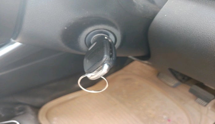 2020 Hyundai VENUE S 1.0 TURBO DCT, Petrol, Automatic, 1,19,442 km, interior